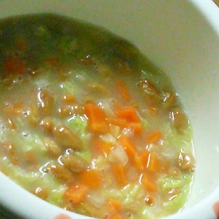 離乳食☆白菜とニンジンと納豆のスープ